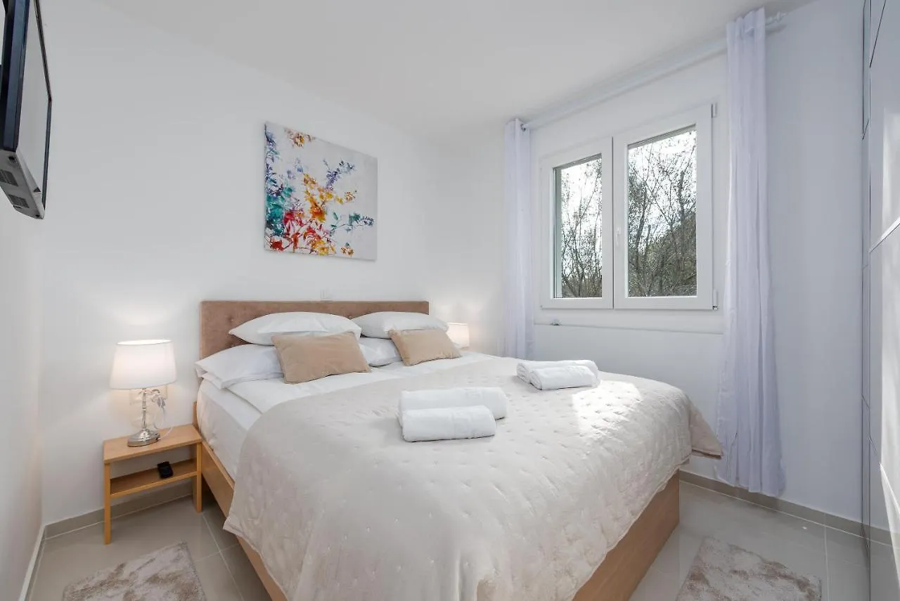 Villa Roko - Luxury Villa 60M From Beach! Zdrelac