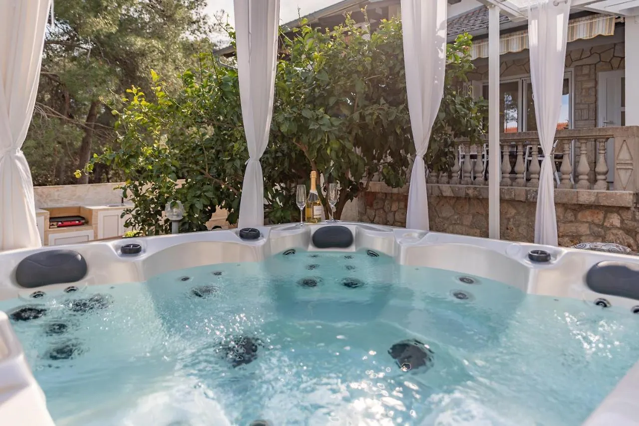 Villa Roko - Luxury Villa 60M From Beach! Zdrelac