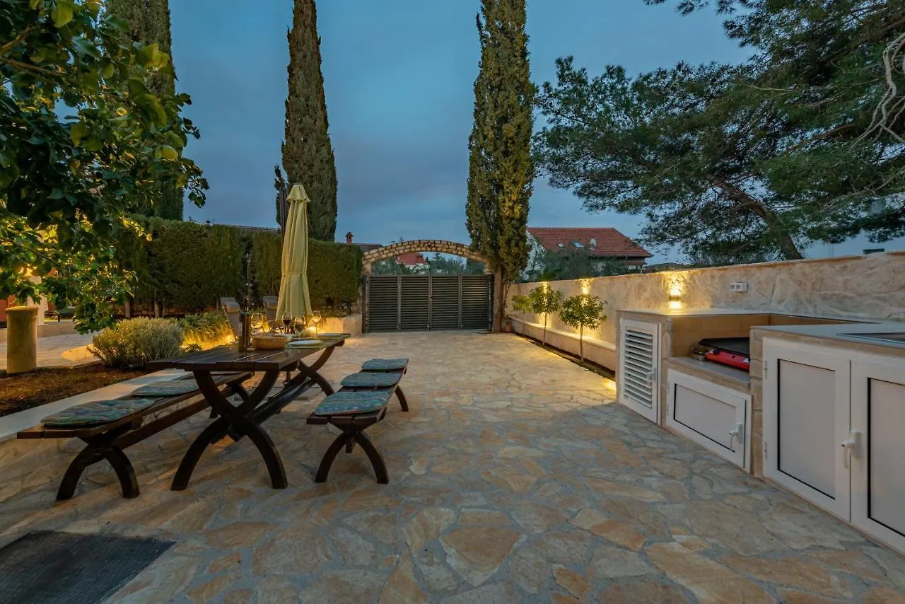 Villa Roko - Luxury Villa 60M From Beach! Zdrelac Croatia
