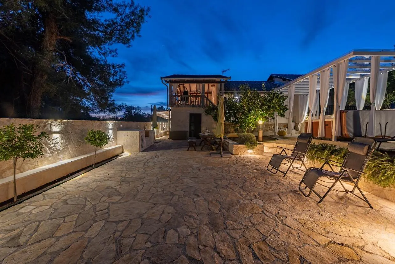 Villa Roko - Luxury Villa 60M From Beach! Zdrelac 0*,  Croatia