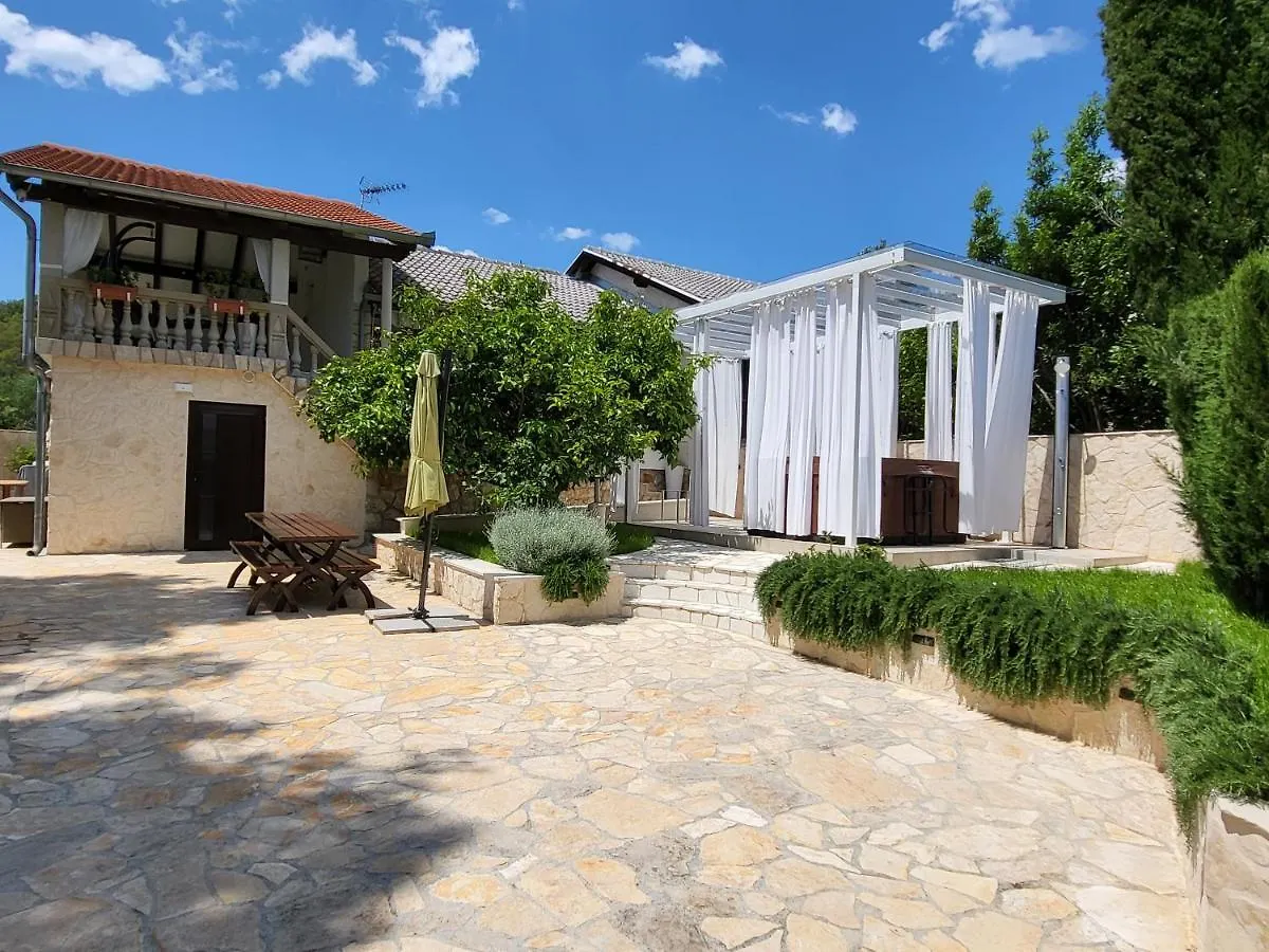 Villa Roko - Luxury Villa 60M From Beach! Zdrelac