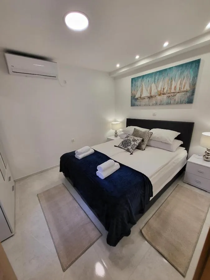 Villa Roko - Luxury Villa 60M From Beach! Zdrelac 0*,  Croatia