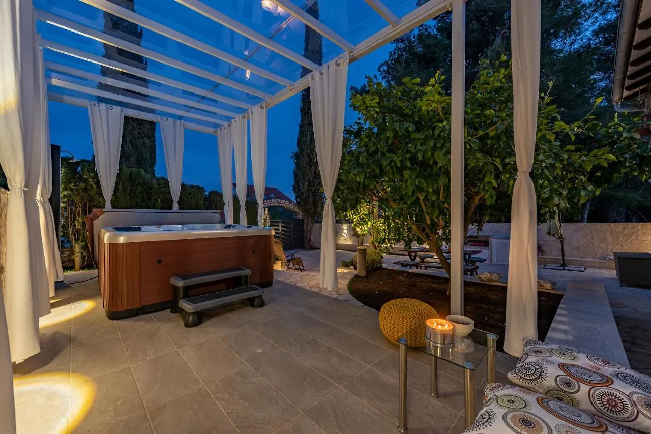 Villa Roko - Luxury Villa 60M From Beach! Zdrelac