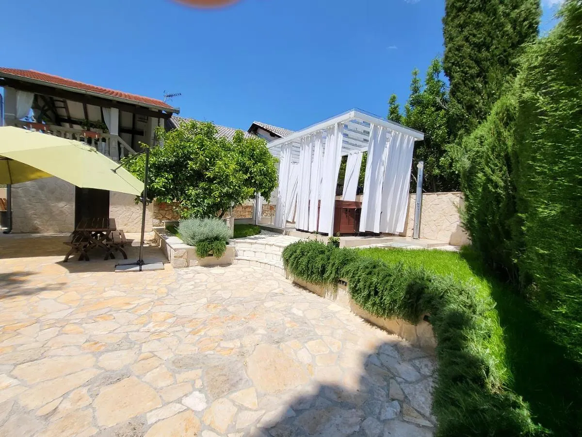 Villa Roko - Luxury Villa 60M From Beach! Zdrelac
